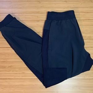 Lululemon training joggers